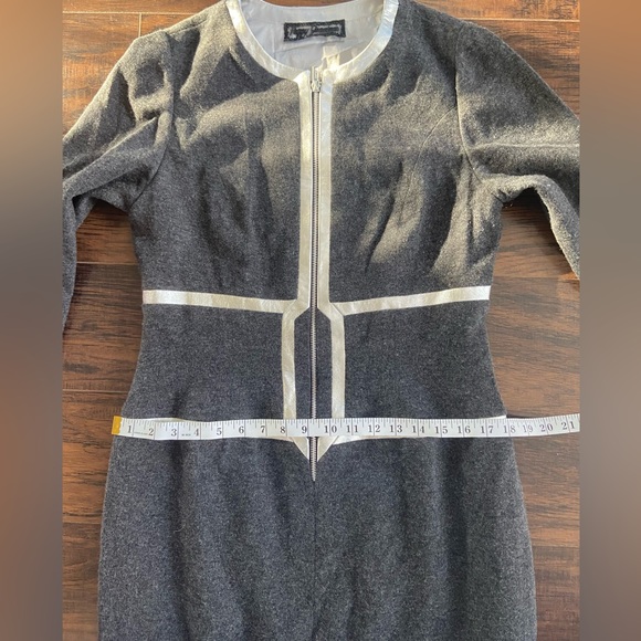 Peggy Jennings Knot dress with metallic lines - Picture 8 of 8